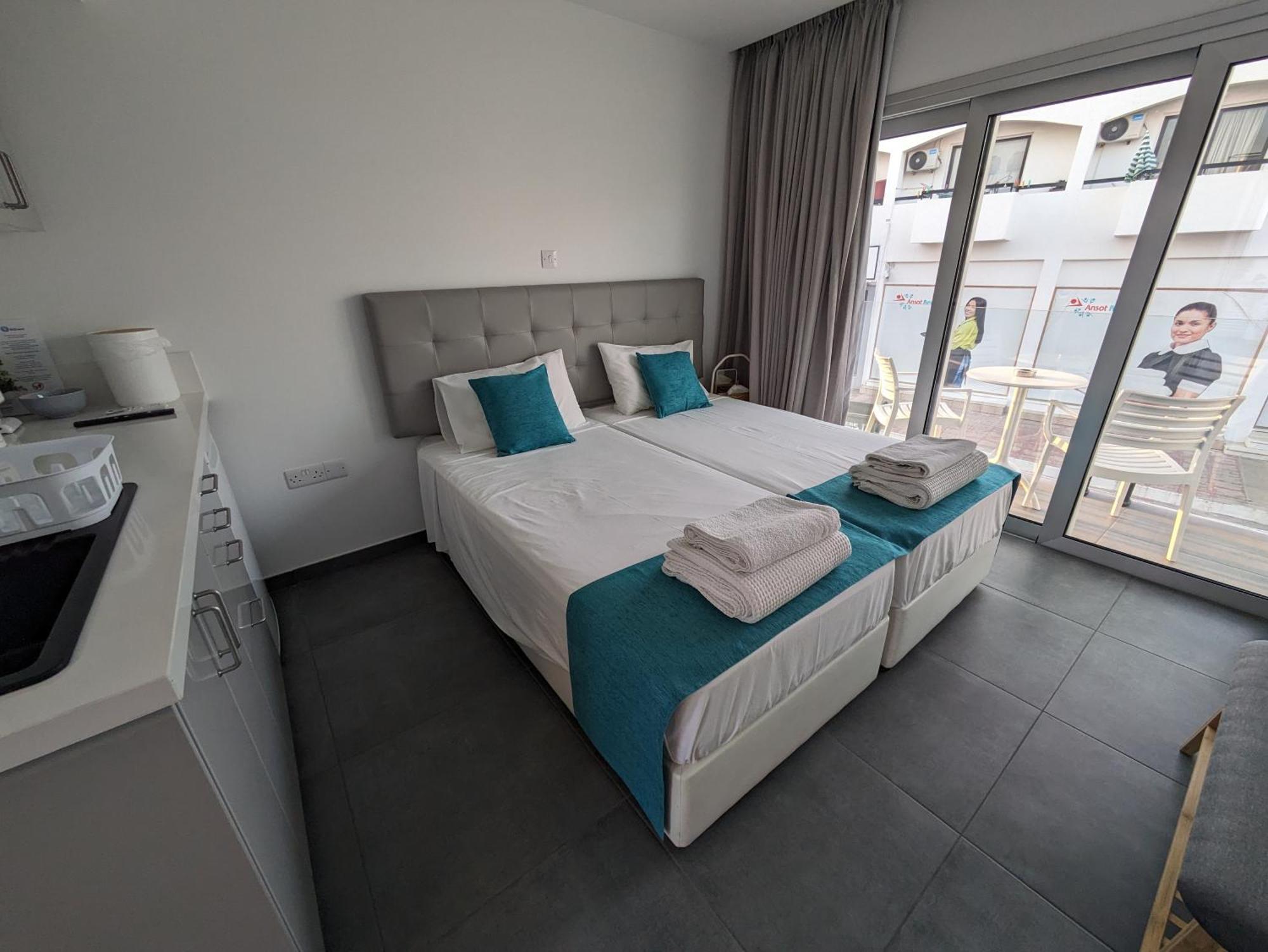 Memory Apartments Ayía Nápa Extérieur photo
